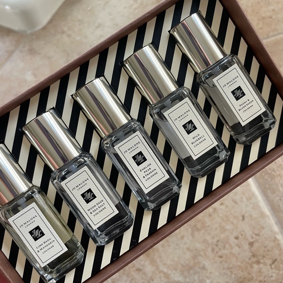 Jo Malone Gift Box - Picture 4 of 6